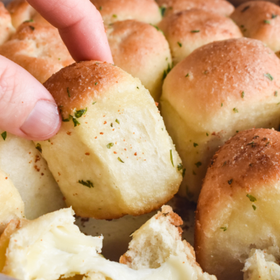 Cheesy garlic pull-apart bread